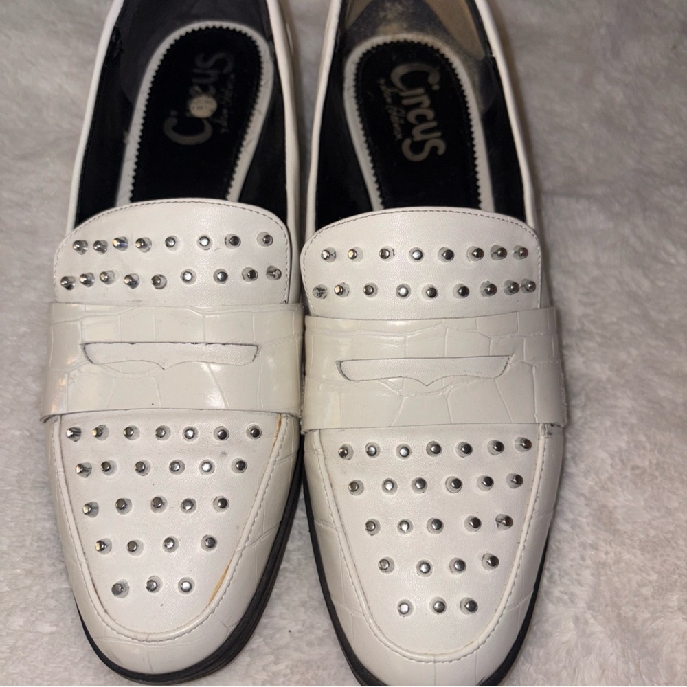 Sam Edelman womens loafers size 9 White/ ! #Studs#gorpcore#celebritystyle#retro